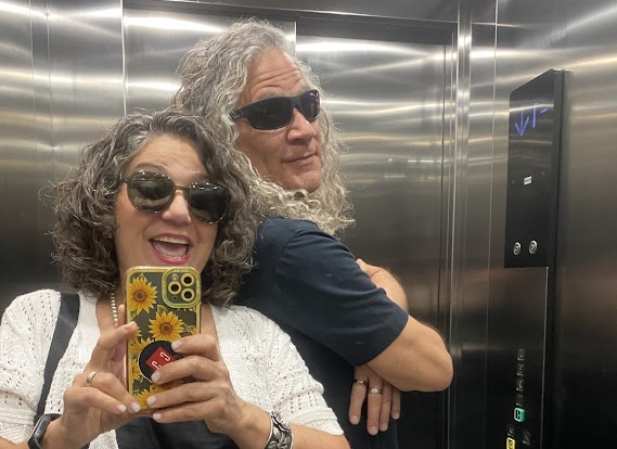 Alco in an elevator mirror selfie